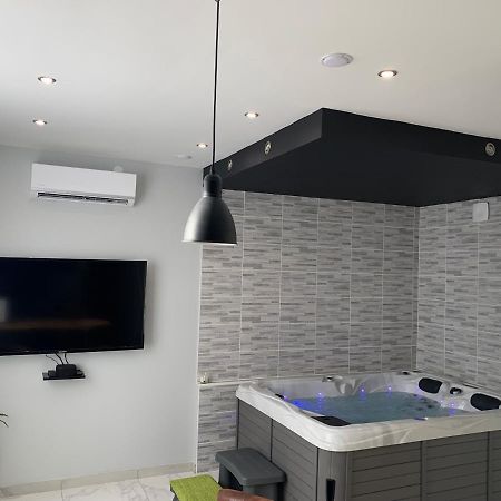 Appartement Spa Gingko, N1 Valenciennes, Wifi, Netflix Aulnoy-lez-Valenciennes Екстер'єр фото